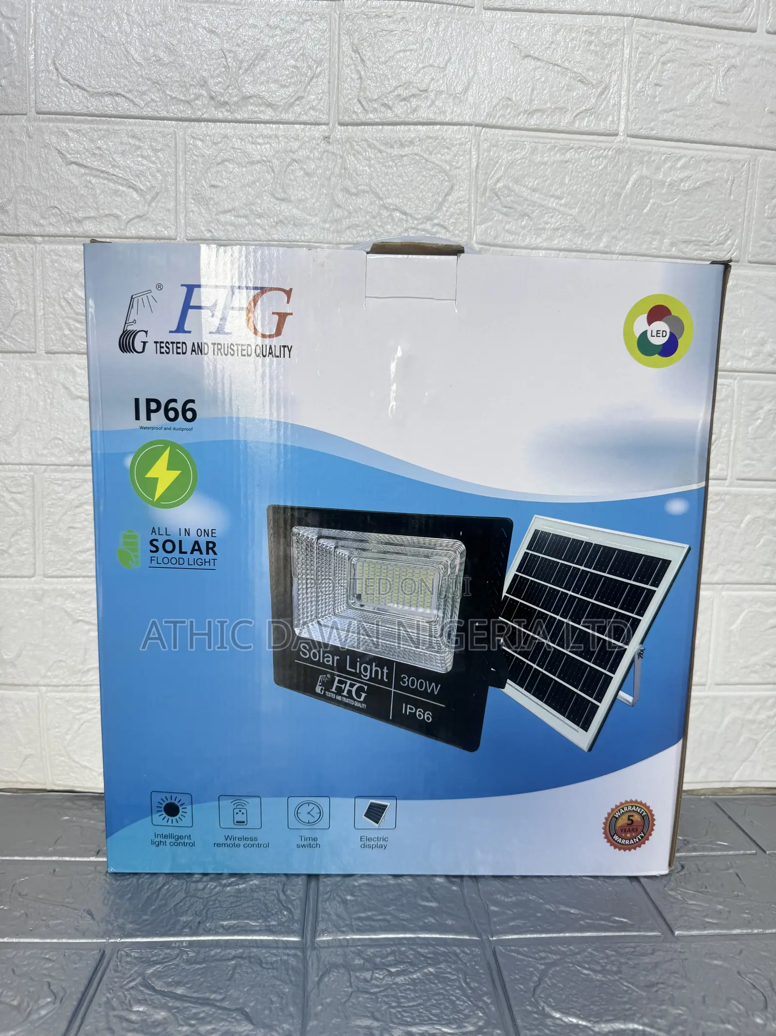 300 Watts Solar Flood Light