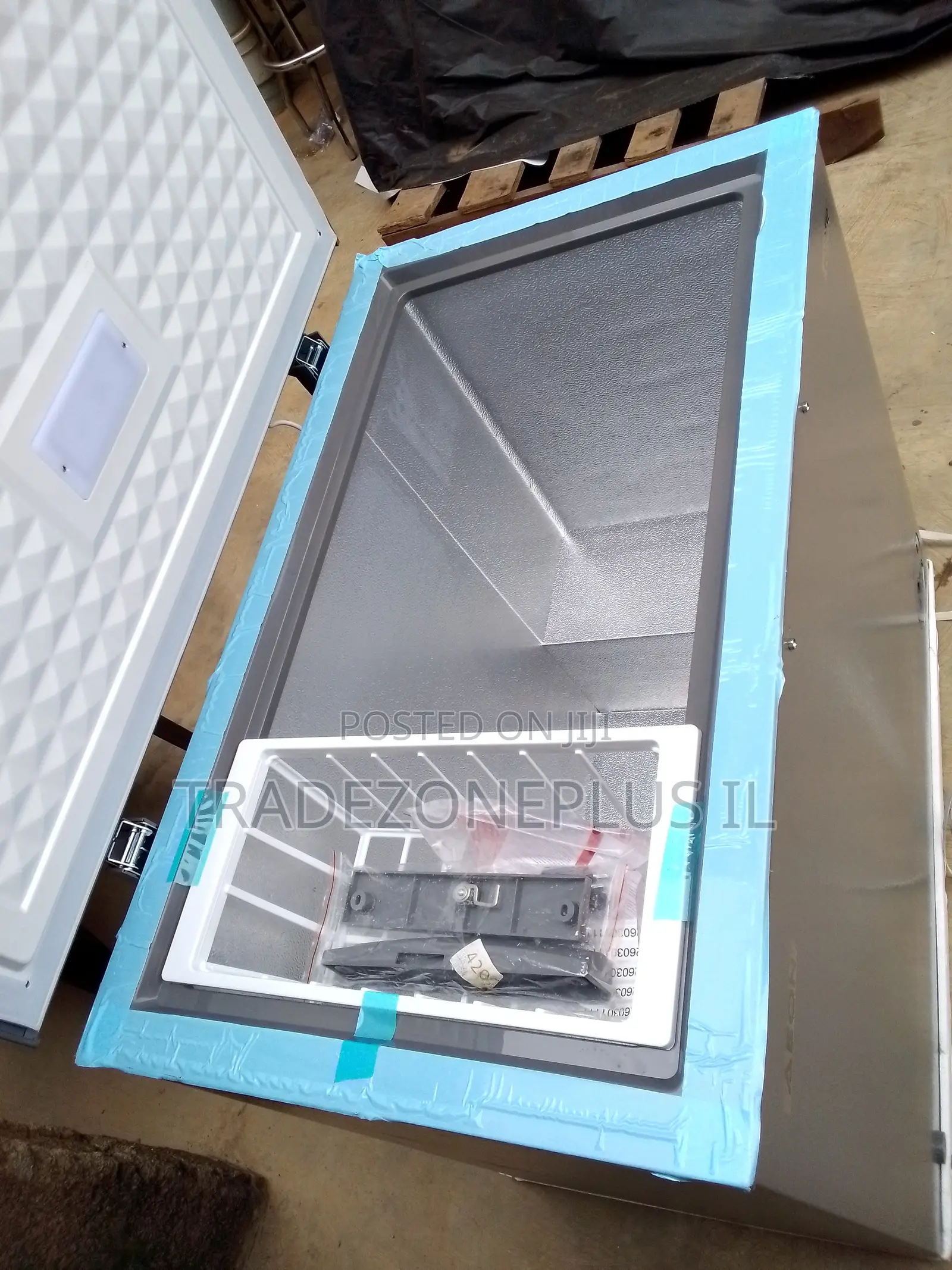 AEON 200L Deep Freezer – ACF200GK Model