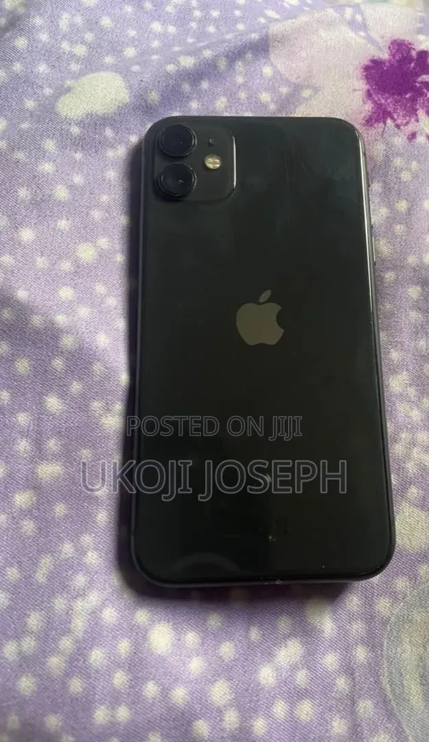 Apple iPhone 11 64 GB Gray