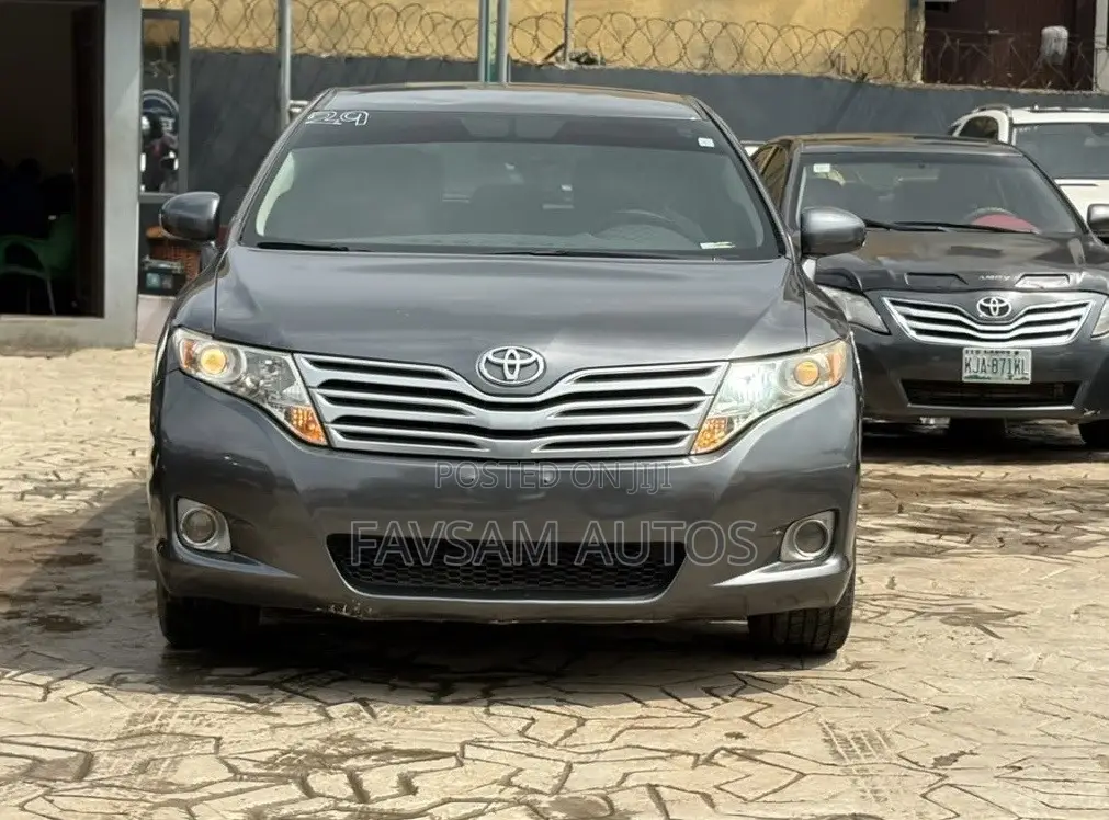 Toyota Venza 2011 Gray