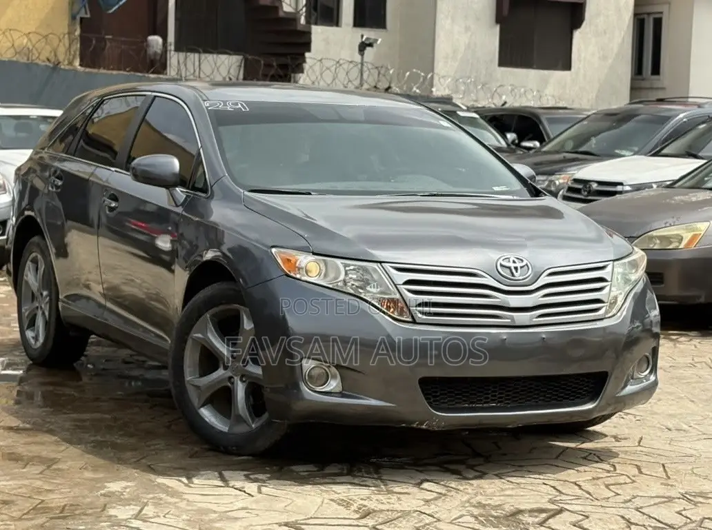 Toyota Venza 2011 Gray