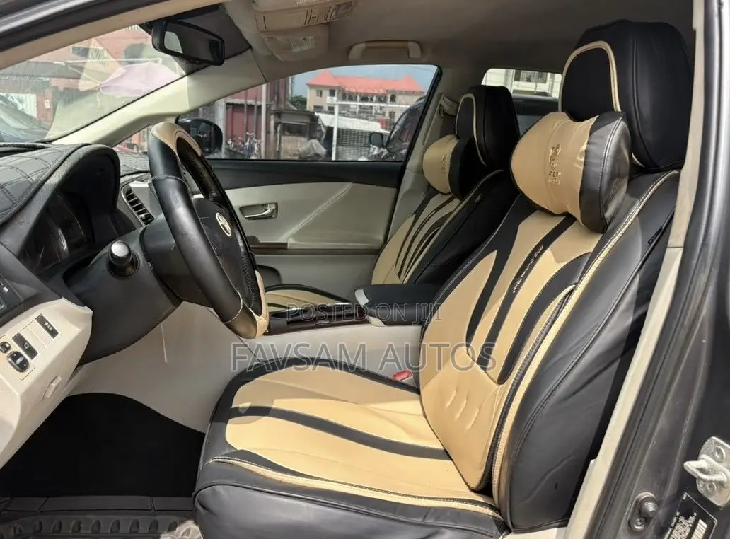 Toyota Venza 2011 Gray