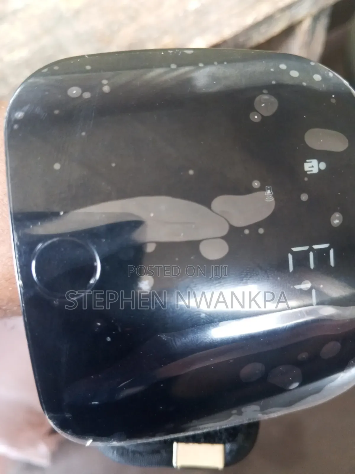 Wrist Electric Sphygmomanometer