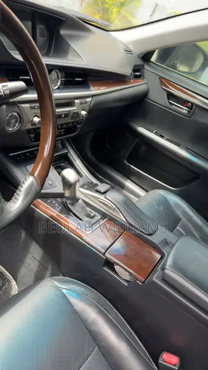 Lexus ES 2018 Black