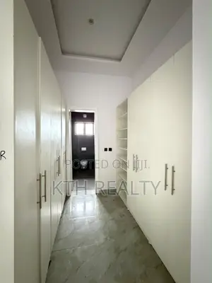 3bdrm Apartment in Visland, Ahmadu Bello Way for rent