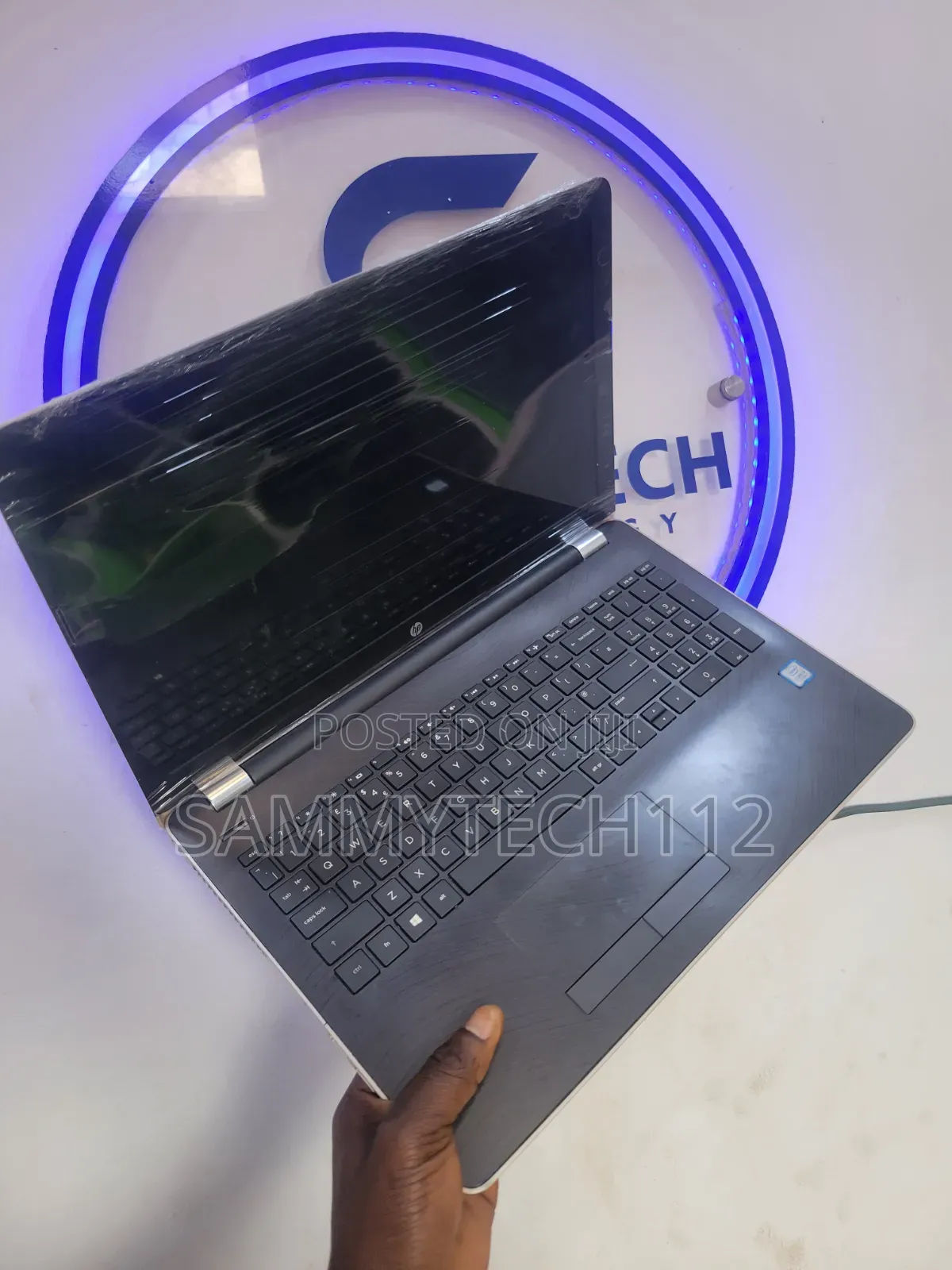 Laptop HP 250 G6 4GB Intel Core i3 SSD 128GB