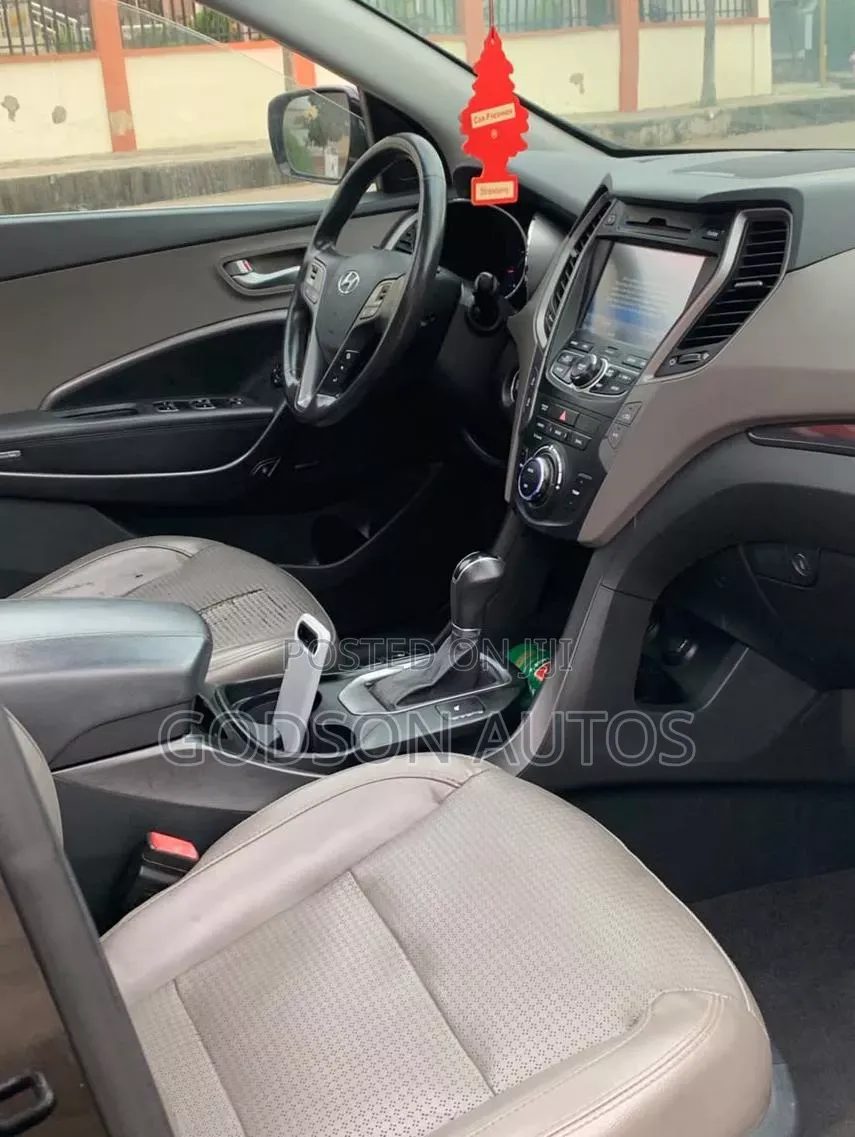 Hyundai Santa Fe 2013 Black
