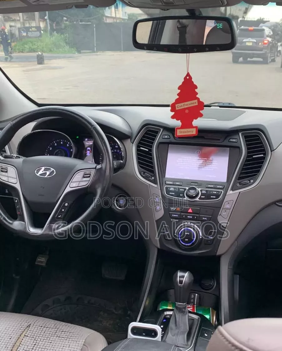 Hyundai Santa Fe 2013 Black