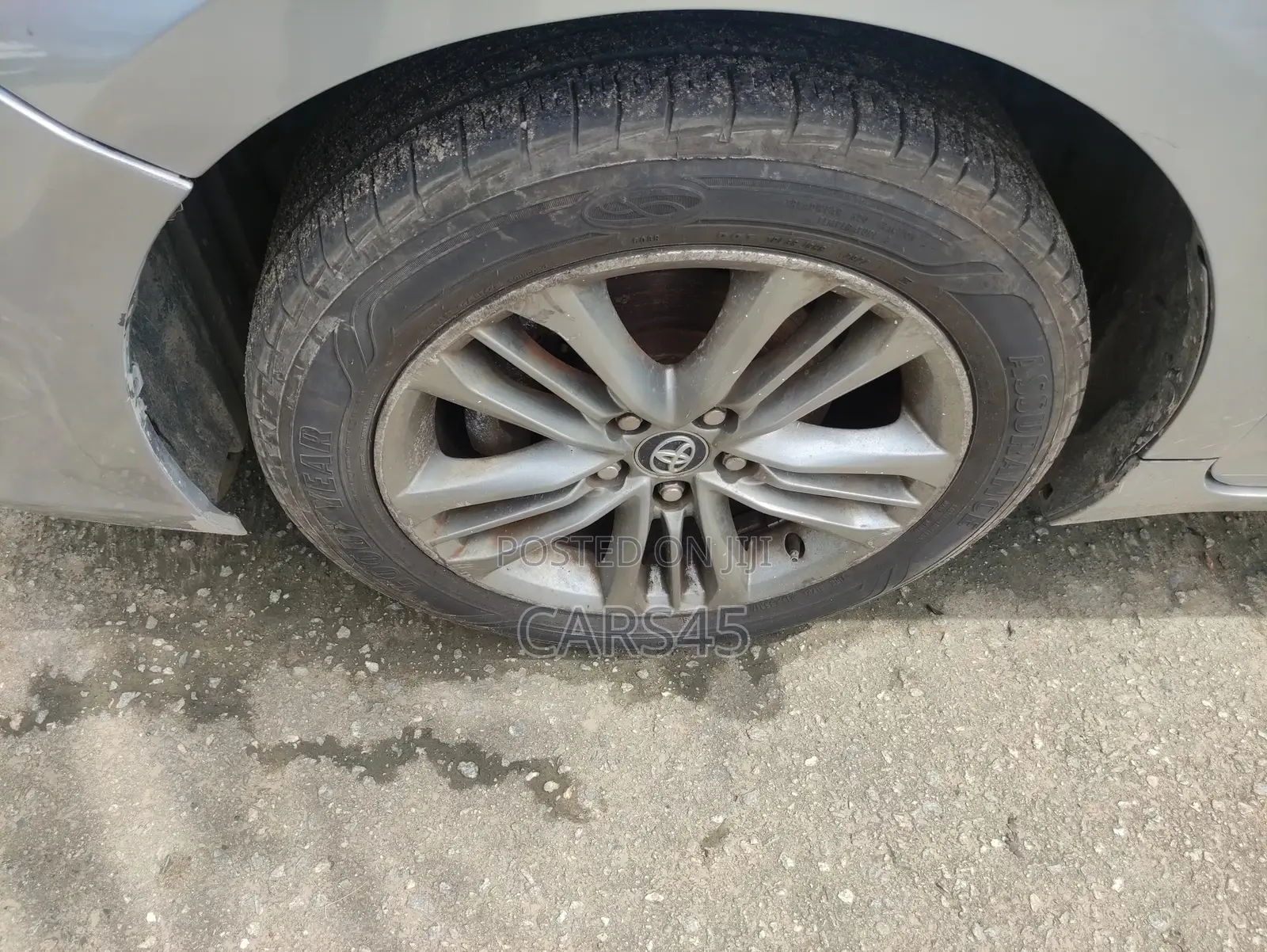 Toyota Camry 2017 Silver