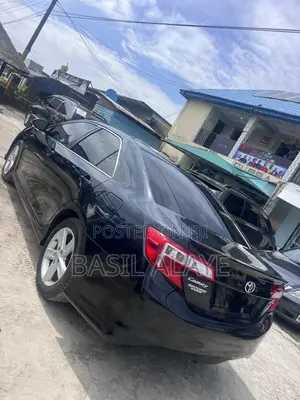 Toyota Camry SE 4dr Sedan (2.5L 4cyl 6A) 2013 Black