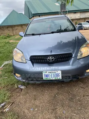 Toyota Matrix Hatchback AWD (1.8L 4cyl 4A) 2006