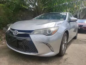 Toyota Camry 2017 Silver
