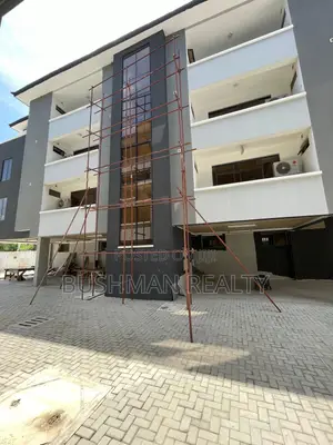 3bdrm Apartment in Lekki Phase 1 for rent