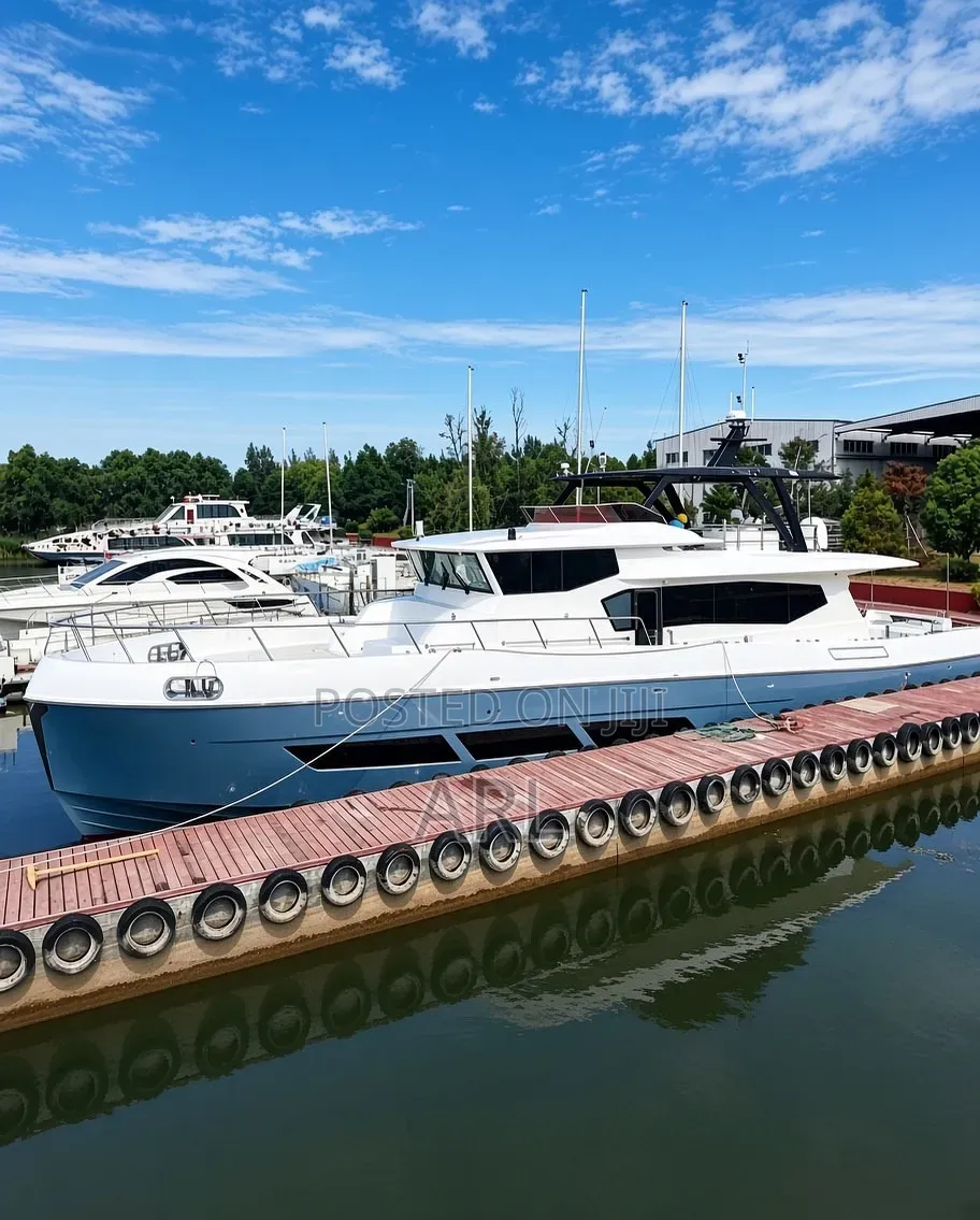 Water Craft Super Yacht