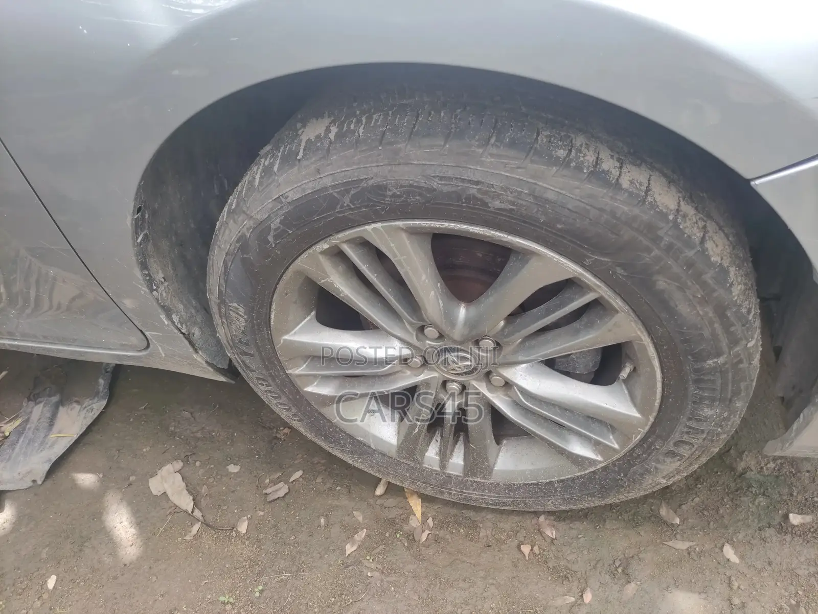 Toyota Camry 2017 Silver