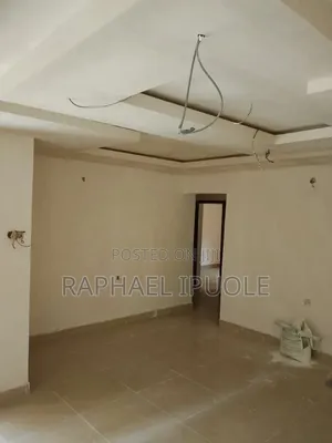 3bdrm Block of Flats in Oregun for rent