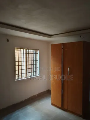 3bdrm Block of Flats in Oregun for rent