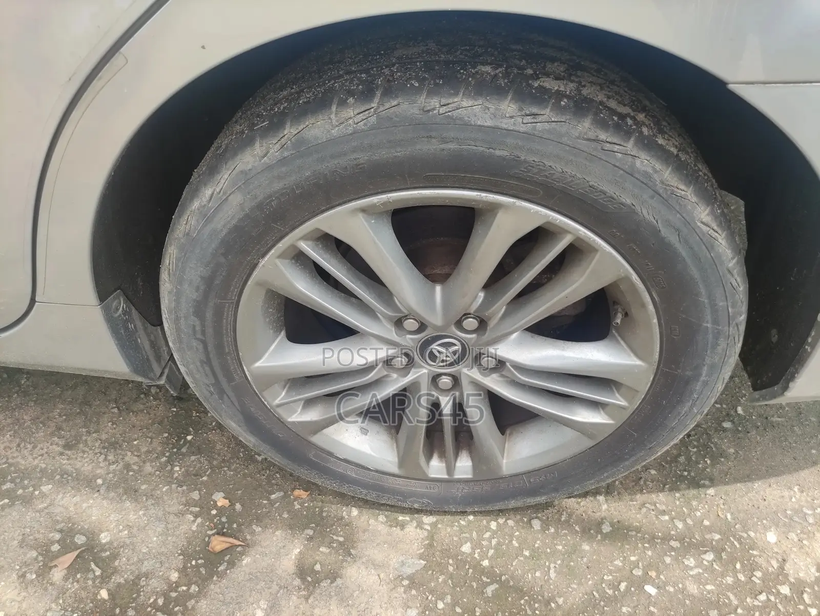 Toyota Camry 2017 Silver