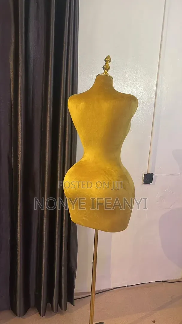 Velvet Mannequin