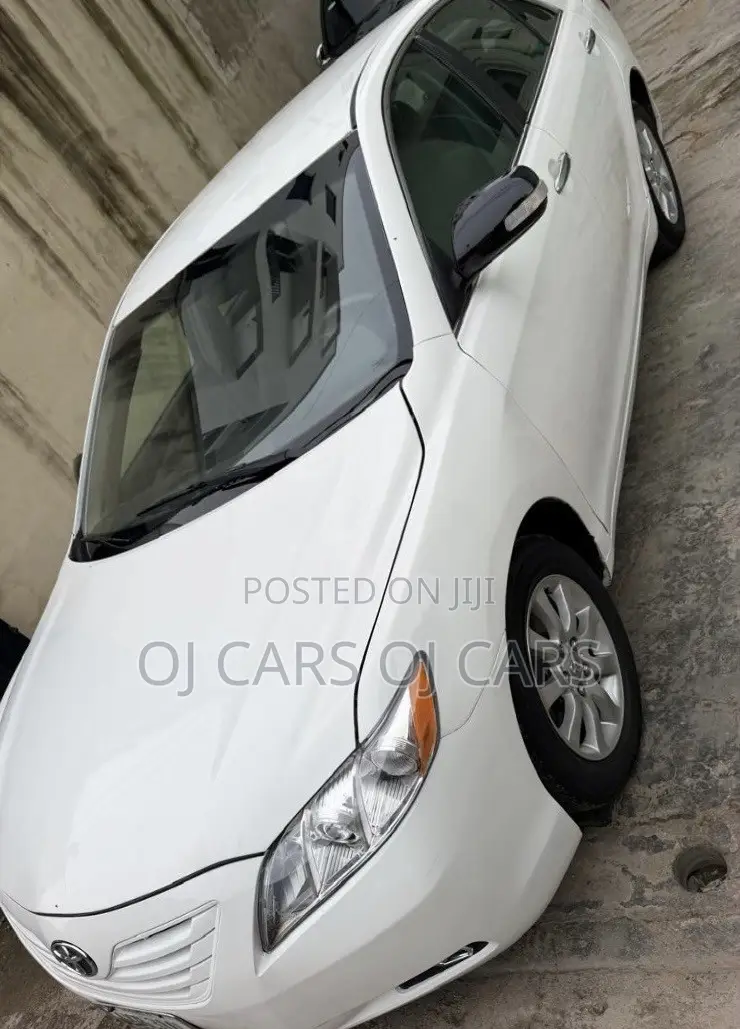 Toyota Camry 2008 White