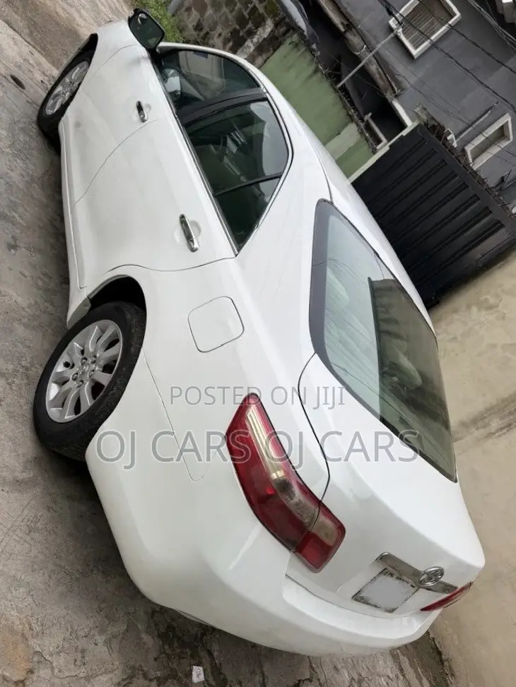 Toyota Camry 2008 White