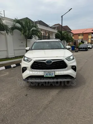 Toyota Highlander Platinum 2022 White