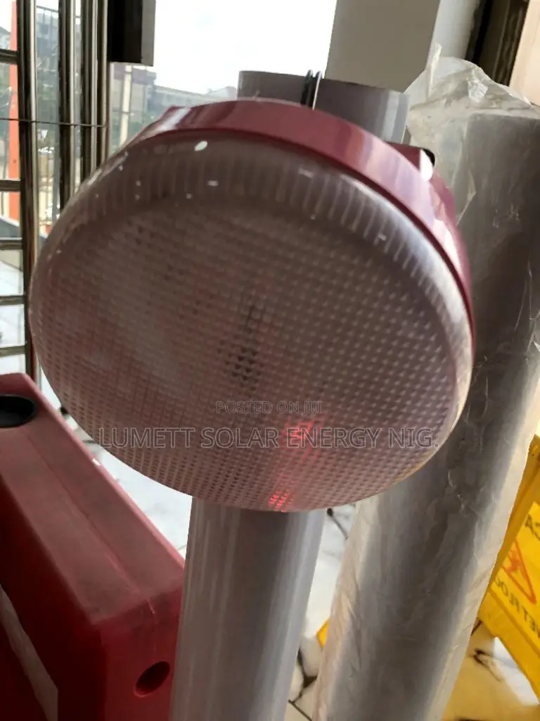 Easy Power 6,000mAh Solar-Powered LED Road Light