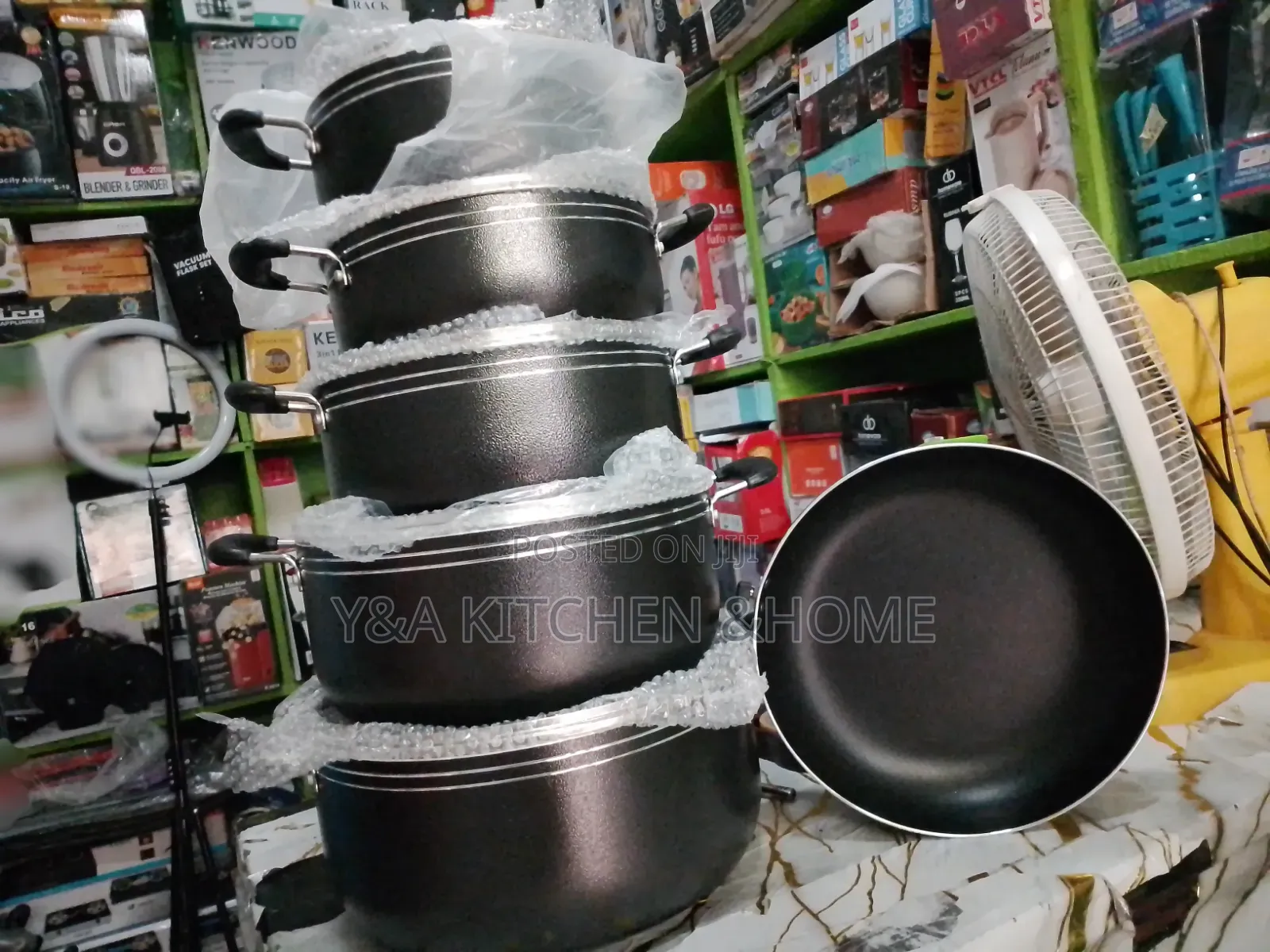 Non Stick Pot