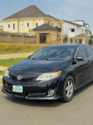 Toyota Camry SE V6 4dr Sedan (3.5L 6cyl 6A) 2012 Black