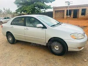 Toyota Corolla LE 2004 Silver