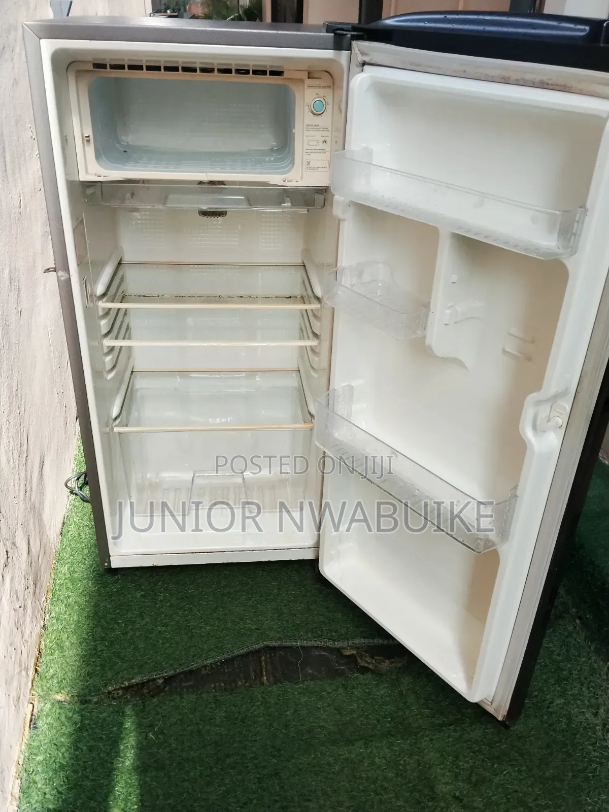 Refrigerator