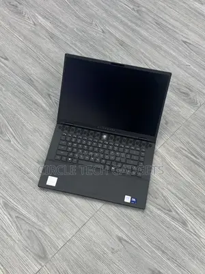 Laptop Alienware M16 R2 16GB Intel Core Ultra 7 SSD 1T