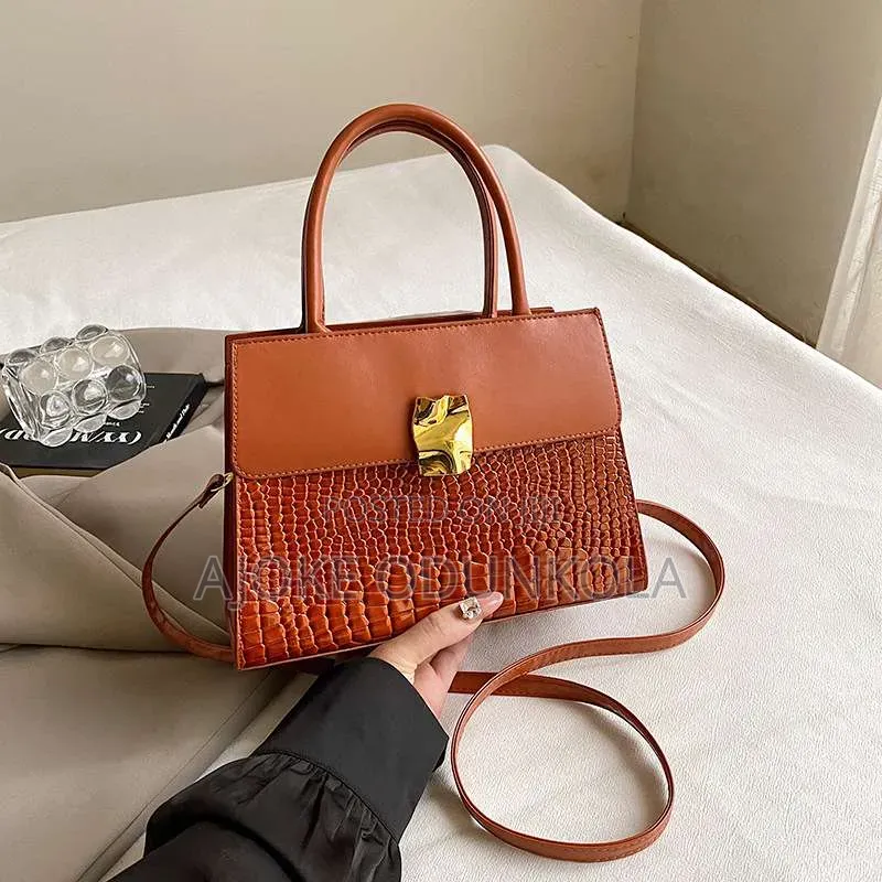 Stylish Rectro Handbag