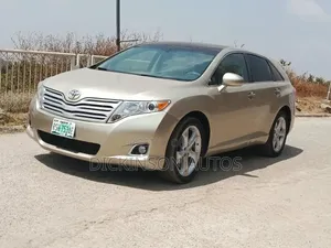 Toyota Venza V6 2011 Gold