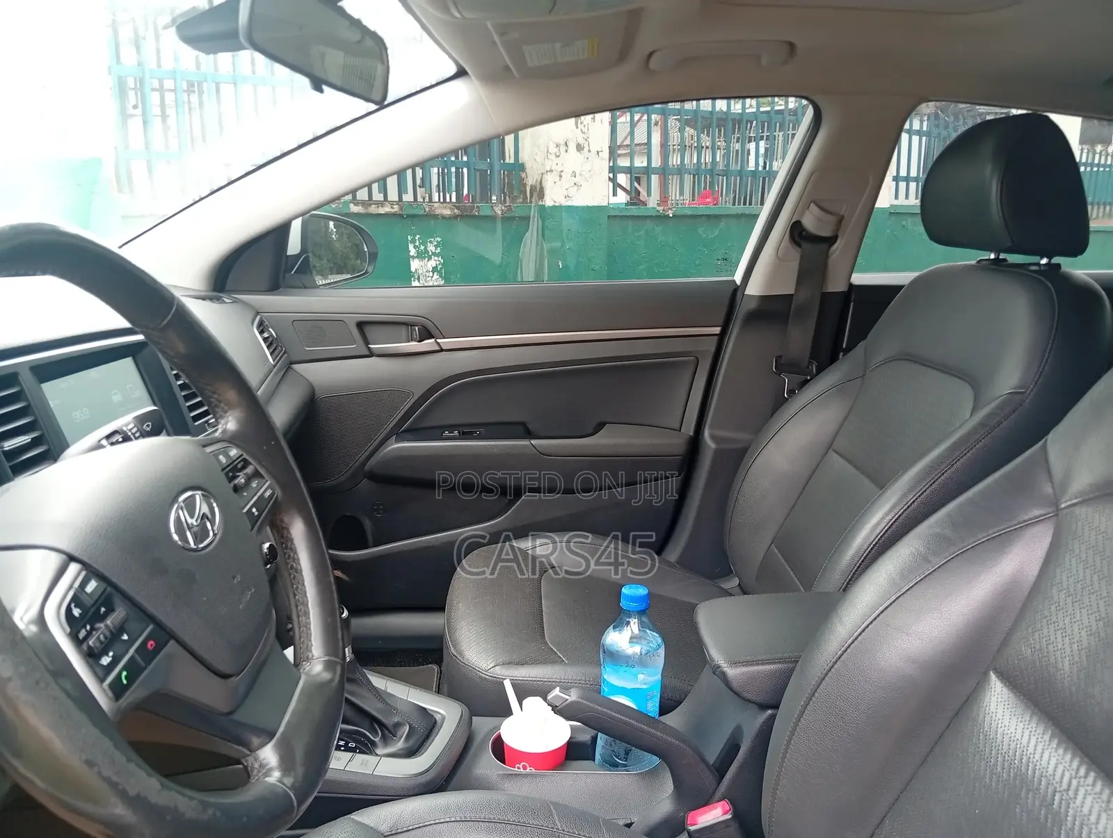 Hyundai Elantra 2018 White