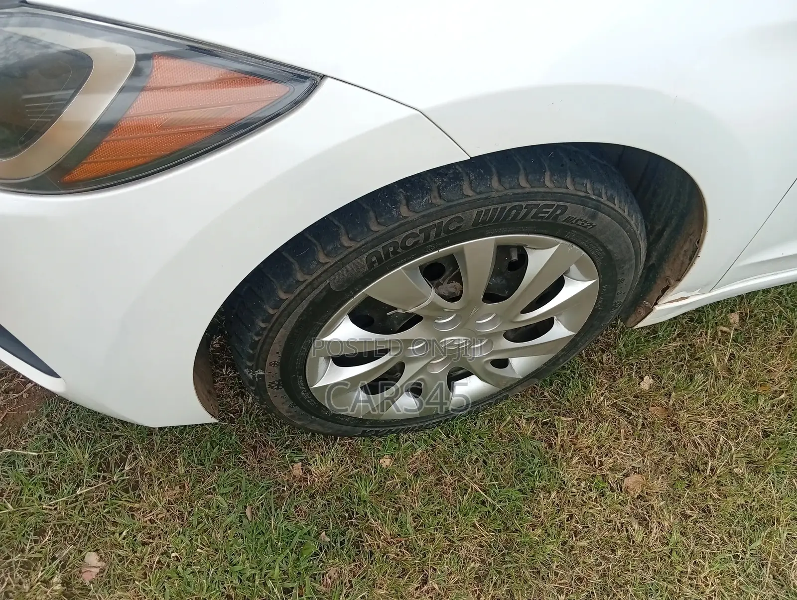 Hyundai Elantra 2018 White