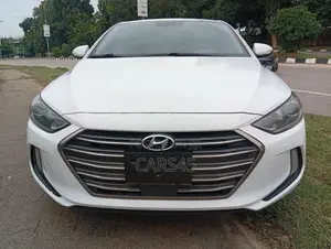 Hyundai Elantra 2018 White