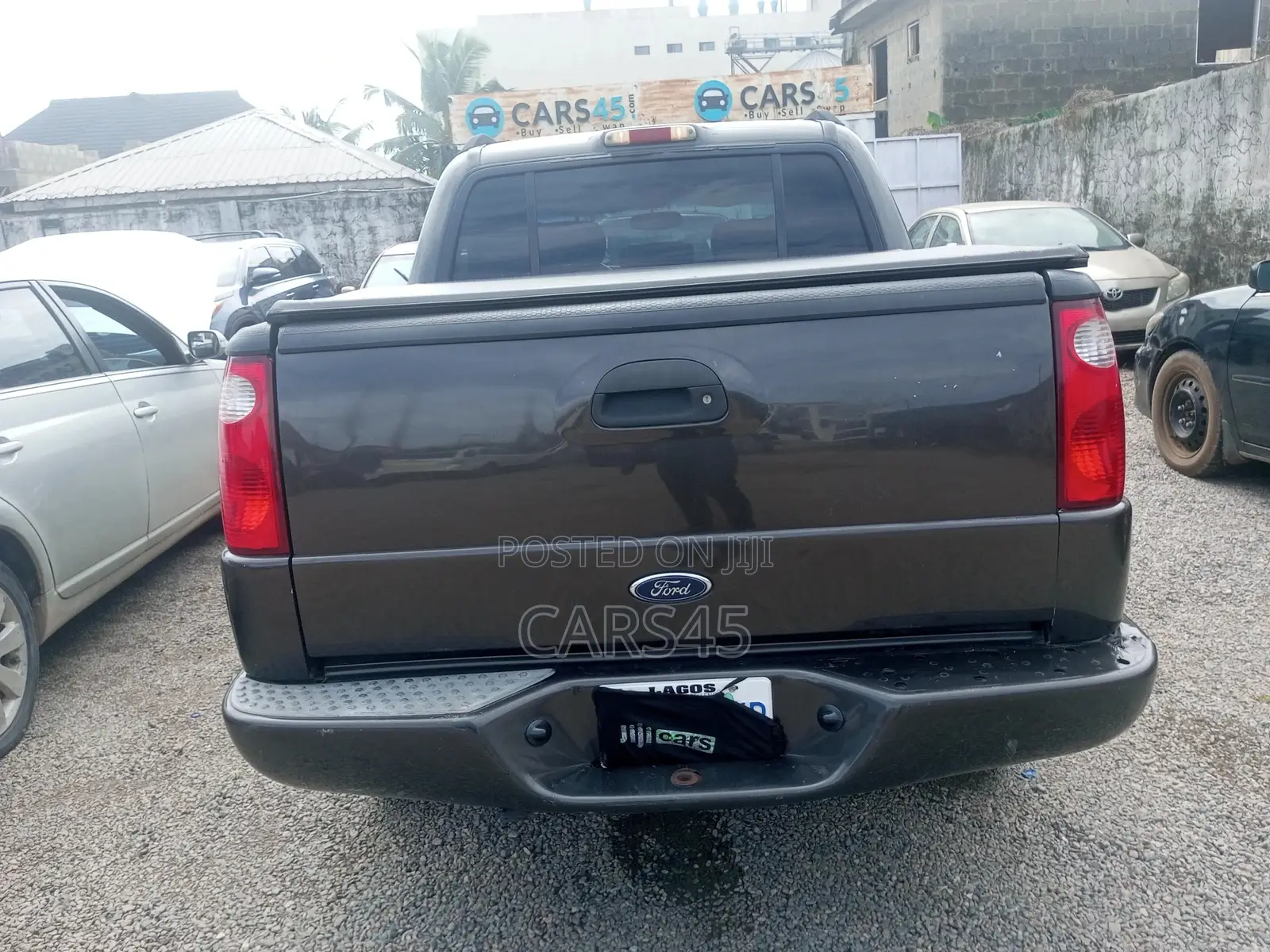 Ford Explorer 2005 Brown