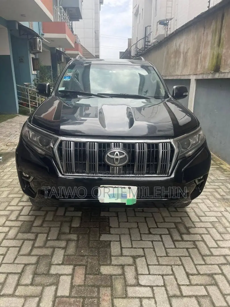 Toyota Land Cruiser Prado 2012 Black