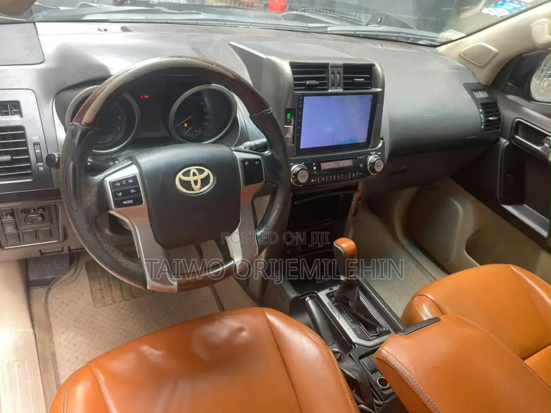 Toyota Land Cruiser Prado 2012 Black