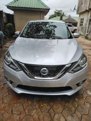 Nissan Sentra S 2017 Silver