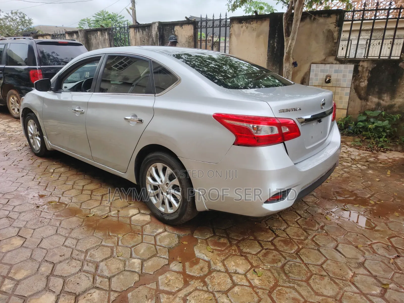 Nissan Sentra S 2017 Silver
