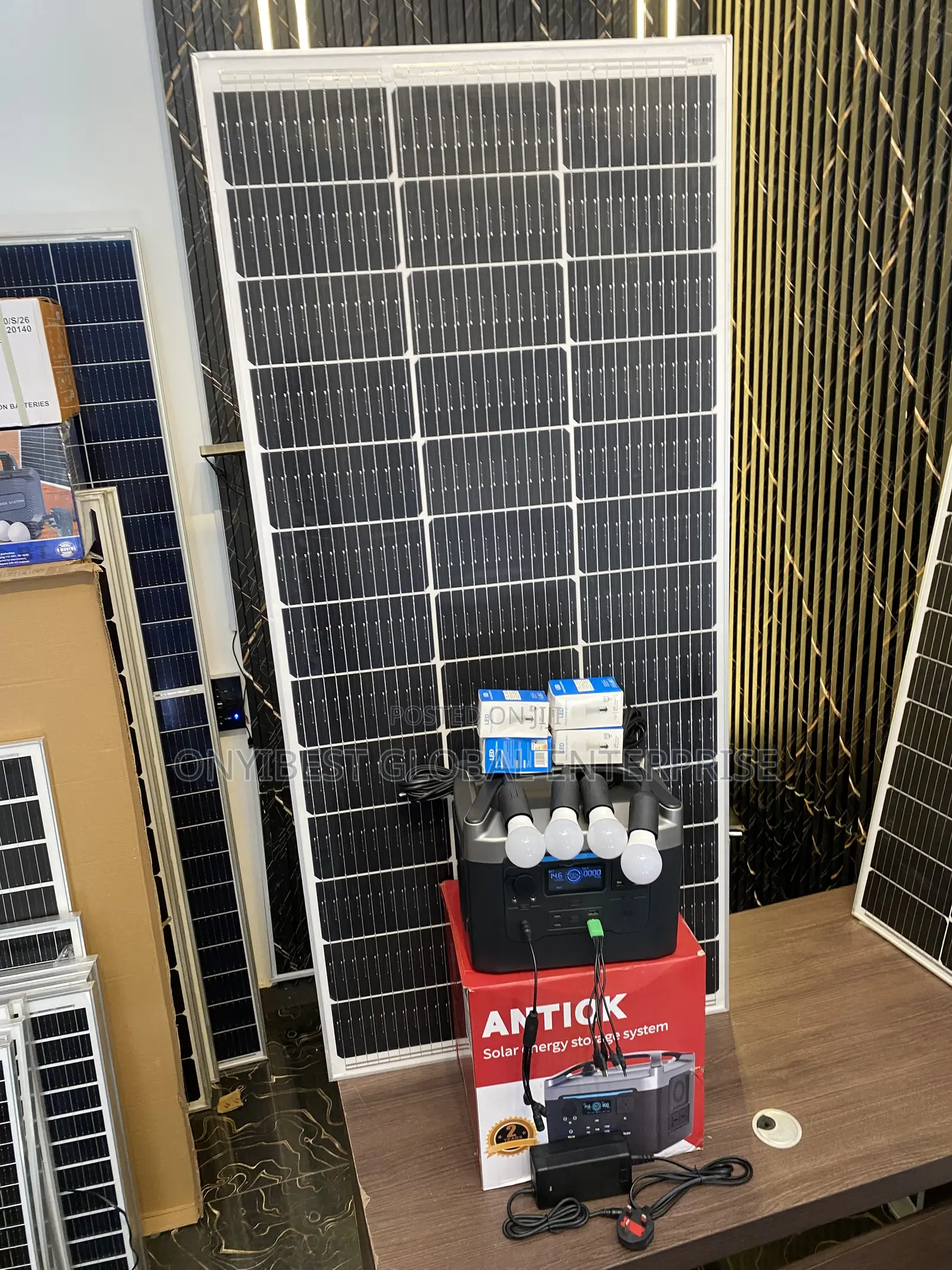 1KWH Solar Generator for Home