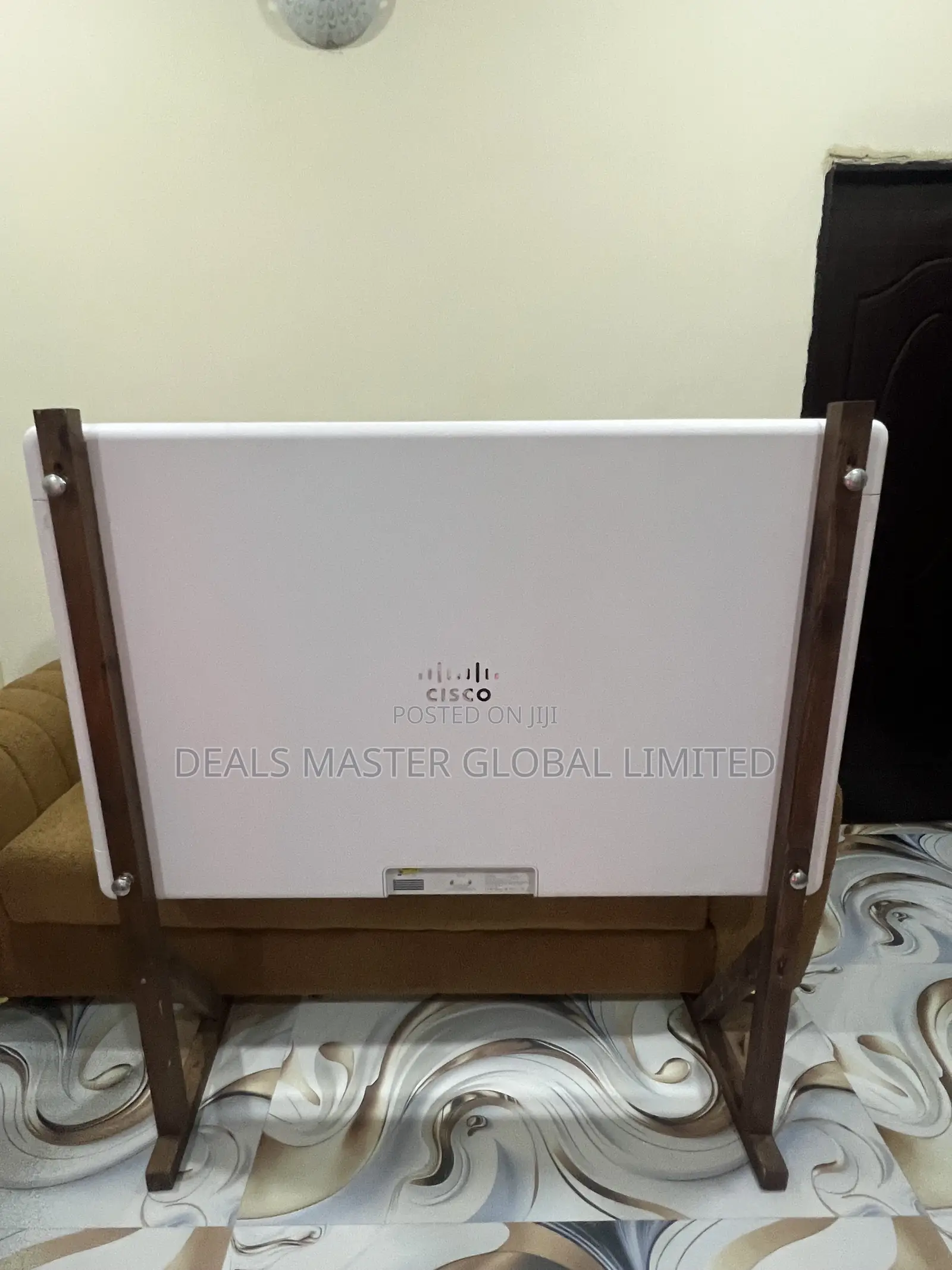 High-End UK CISCO SPARKBOARD55 55” Touch Screen Commercial Display