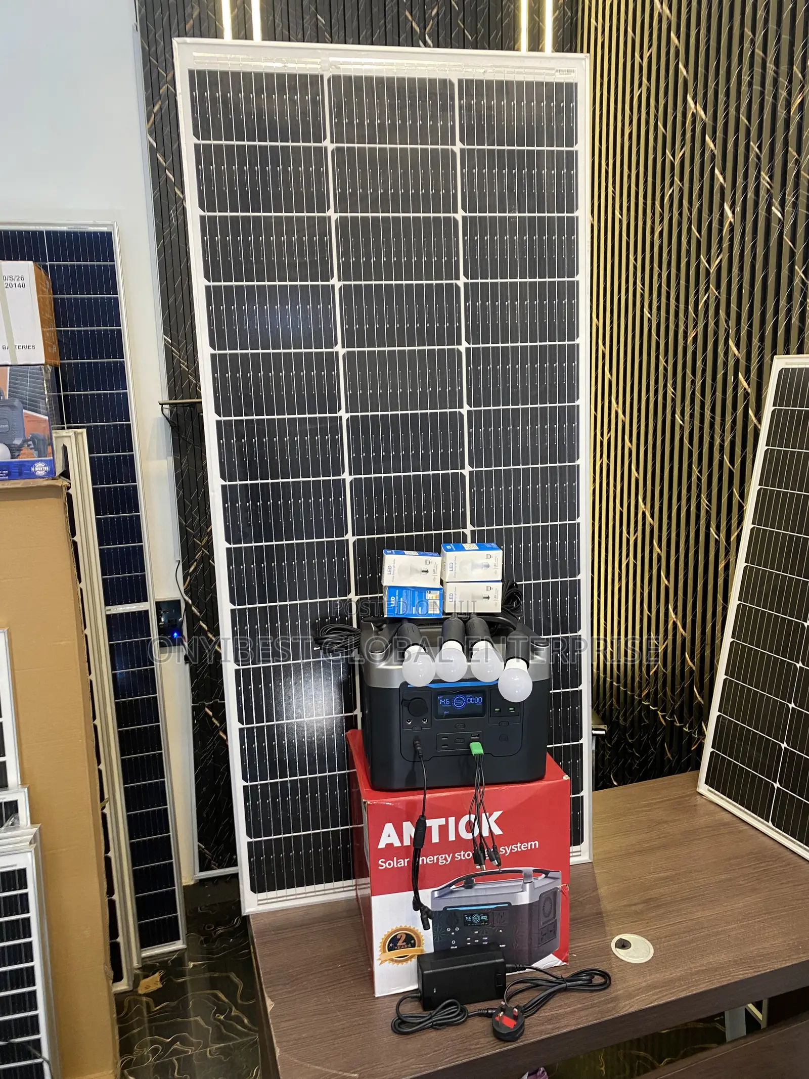 1KWH Solar Generator for Home