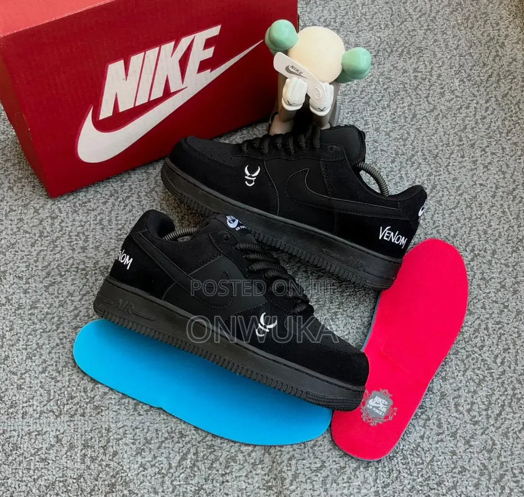 Canvas Nike