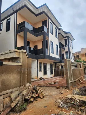 7bdrm Duplex in Magodo Phase 2 for sale