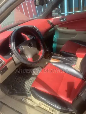 Honda Accord 2005 Gold