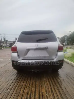 Toyota Highlander 2012 Silver
