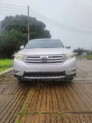 Toyota Highlander 2012 Silver